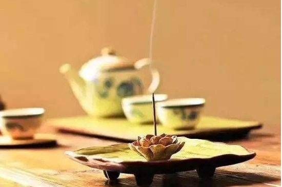 綠茶碧螺春怎么泡簡(jiǎn)易步驟，沖泡碧螺春的十二步驟口訣