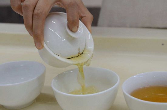 泡茶的順口溜，茶葉三泡是精華