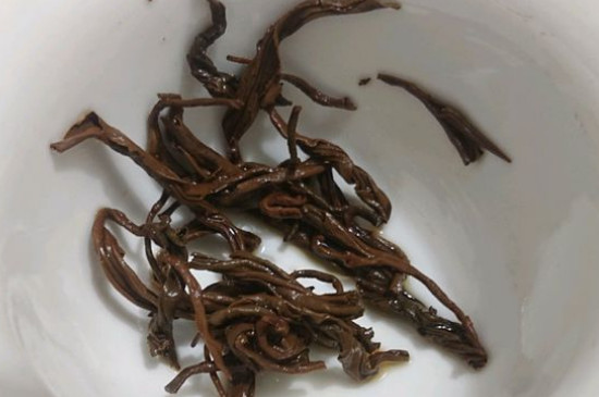 茶葉過期5年了但沒開封，茶葉放久了能喝嗎