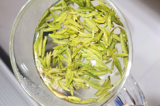 茶葉過期5年了但沒開封，茶葉放久了能喝嗎