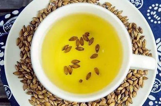 飯店喝的聞起很香的茶，餐館里的蕎麥茶還是大麥茶？