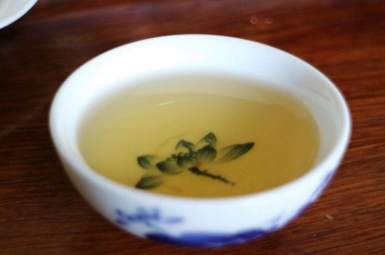 茉莉香精茶的鑒別方法，茉莉茶加香精怎樣識(shí)別？