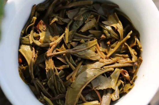 什么茶葉容易放香精，香精茶有什么危害？