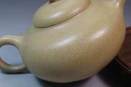 一把真正的本山綠泥壺最低多少錢，什么價格能買到本山綠泥紫砂壺？