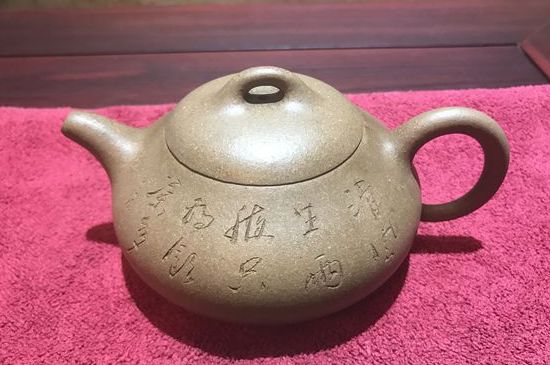 紫砂壺養(yǎng)10年后會(huì)是什么樣，紫砂壺養(yǎng)10年后圖片