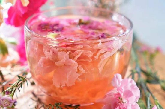 玫瑰花的最佳搭配，喝玫瑰花茶搭配什么喝好？