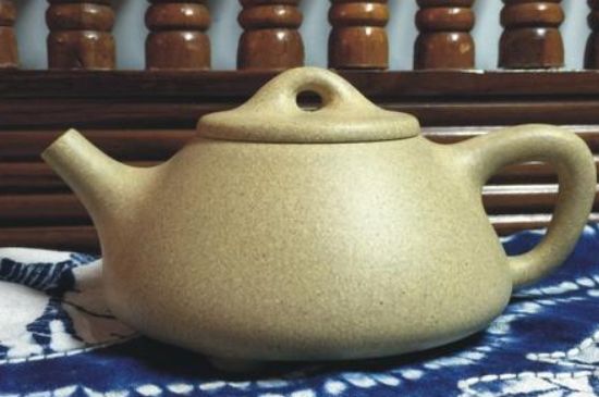 本山綠泥怎么分辨真假，真正的本山綠泥紫砂壺怎么鑒別？
