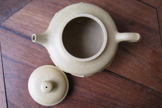 本山綠泥怎么分辨真假，真正的本山綠泥紫砂壺怎么鑒別？