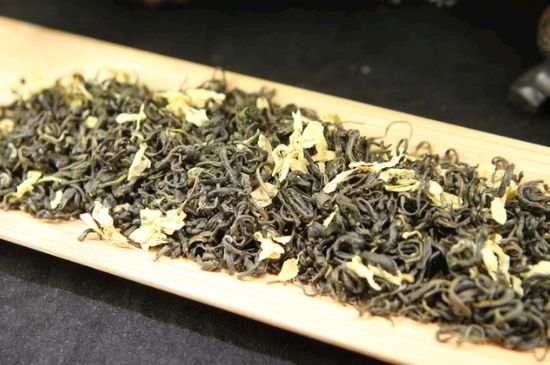 炒花飄雪是什么茶，花茶炒花是什么意思