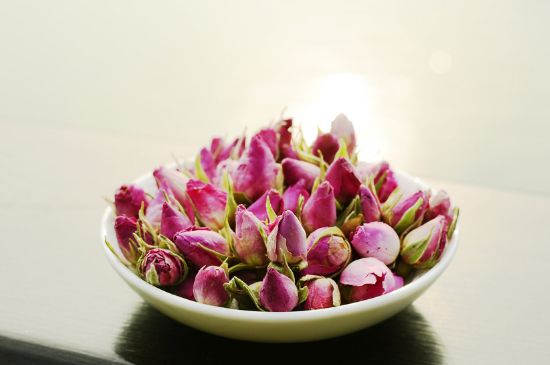 玫瑰花茶怎么泡不開，玫瑰花茶泡著不開花