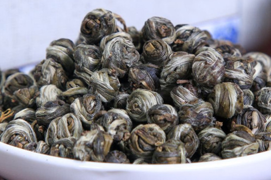 茉莉龍珠一次泡幾顆，茉莉龍珠一一杯放幾顆