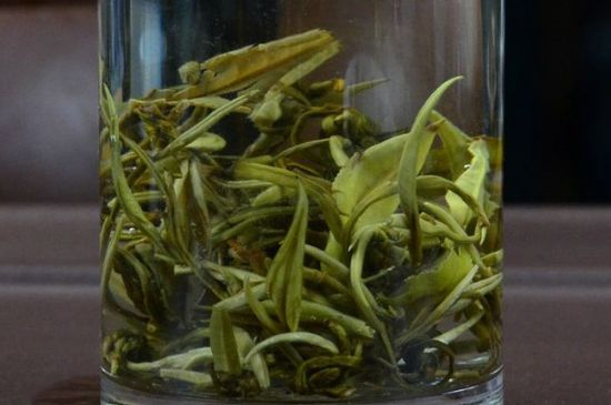 茉莉龍珠什么季節(jié)喝，夏天適合喝茉莉龍珠茶