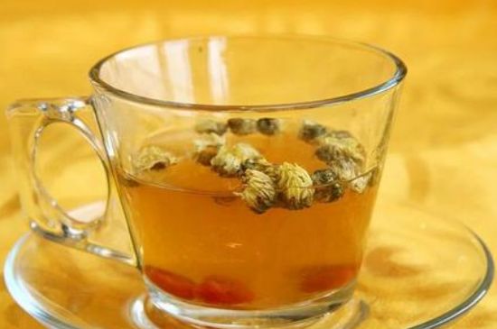 菊花茶的最佳搭配有哪幾樣，菊花茶和什么搭配喝效果好？