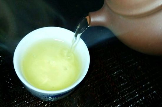 一天什么時候喝黑茶最好，喝黑茶一天最佳時間和季節(jié)