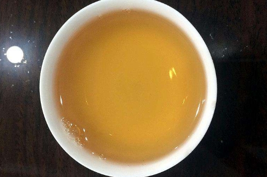 白茶三年為藥七年為寶的原理，為什么說(shuō)一年茶三年藥七年寶？