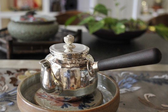 黑茶用什么壺煮最好，黑茶用什么煮效果好？