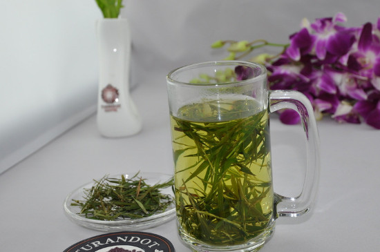 竹葉青茶泡不立起來怎么回事，竹葉青茶怎么泡立起來