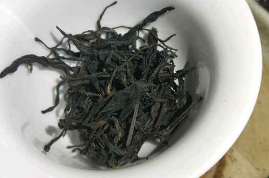 正山小種適合女人喝嗎，女人經(jīng)常喝正山小種茶好嗎