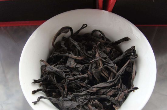 大紅袍四大品種有哪些，大紅袍的種類和著名品種特點(diǎn)介紹