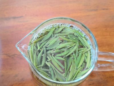 竹葉青和毛尖的區(qū)別，竹葉青和信陽毛尖哪個好？