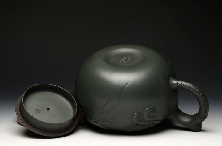 民國(guó)朱可心綠魚(yú)化龍宜興紫砂壺